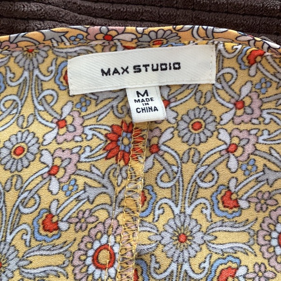 Max Studio blouse - Picture 2 of 4